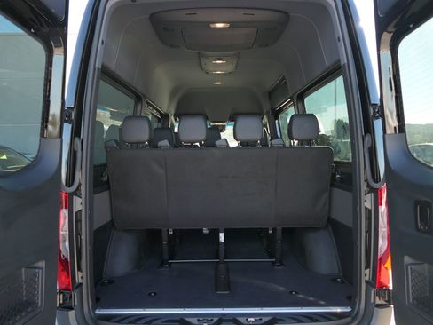 Used 2023 Mercedes-Benz Sprinter 2500 image 23