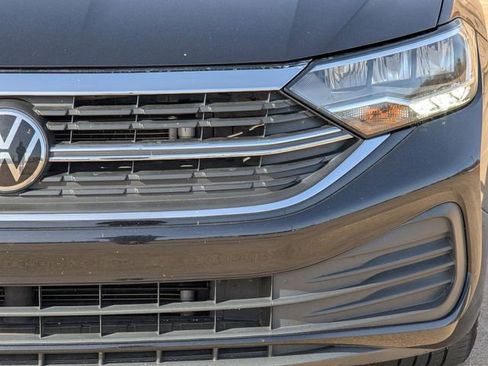 Used 2022 Volkswagen Jetta SE image 7