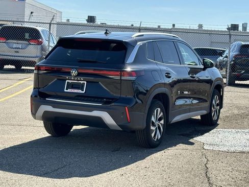 New 2025 Volkswagen Tiguan S AWD/4WD image 5