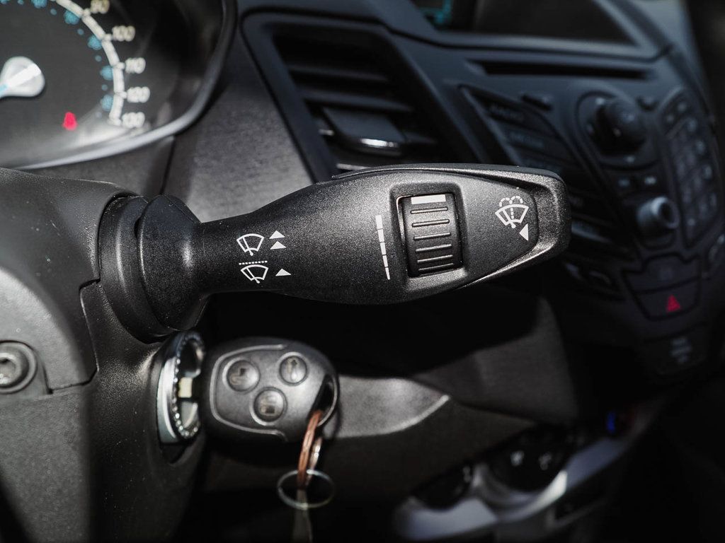 Used 2014 Ford Fiesta SE FWD image 22