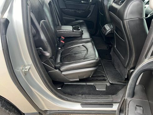 Used 2013 GMC Acadia SLT image 23