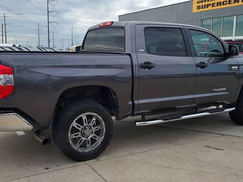 Used 2017 Toyota Tundra SR5 AWD/4WD image 8