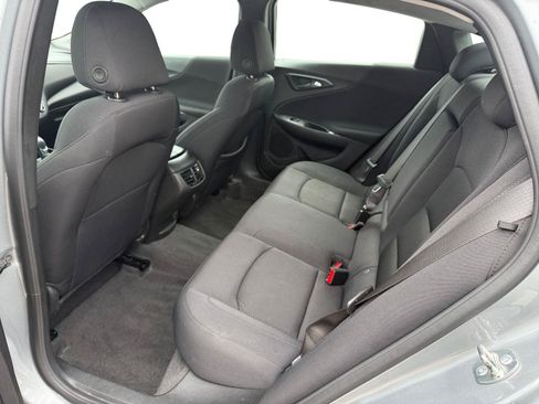 Used 2024 Chevrolet Malibu LT FWD image 19