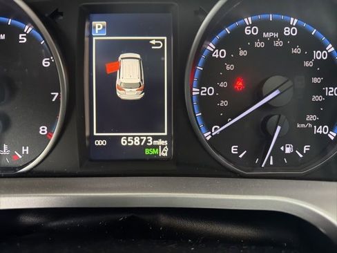 Used 2018 Toyota RAV4 XLE image 7