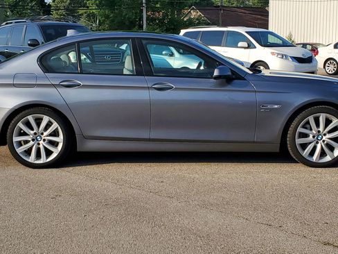 Used 2011 BMW 535i xDrive Sedan image 2