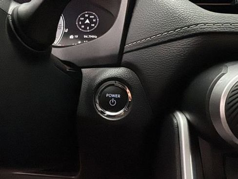 Used 2023 Toyota RAV4 Limited image 29