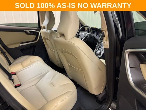 Used 2016 Volvo XC60 T6 AWD/4WD image 27
