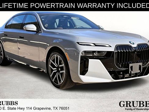 Used 2025 BMW 740i xDrive image 1