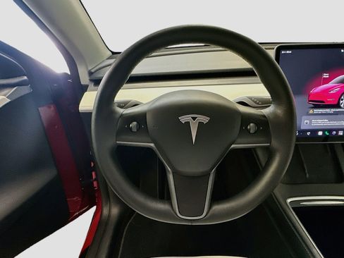 Used 2023 Tesla Model Y Long Range AWD/4WD image 17