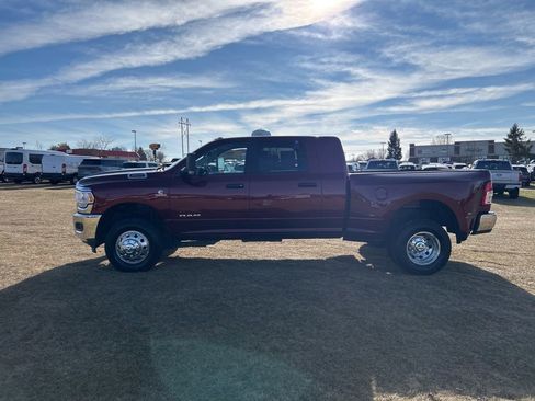 Used 2022 RAM 3500 Big Horn w/ Safety Group B AWD/4WD image 10