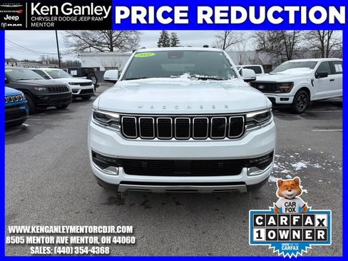 Used 2022 Jeep Wagoneer Series III w/ Premium Group I image 2