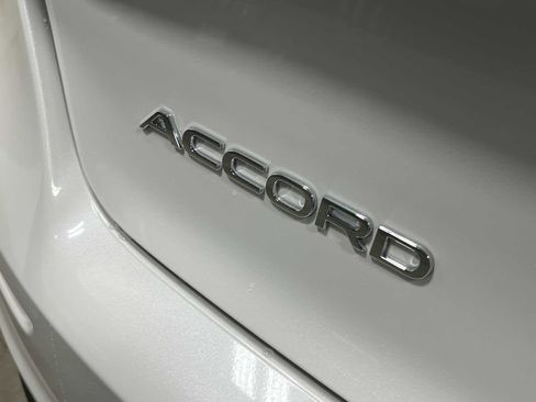 New 2025 Honda Accord SE image 9