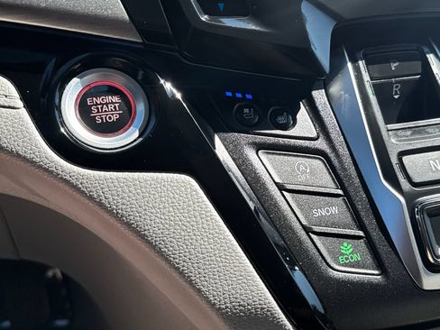 Used 2018 Honda Odyssey Elite image 28
