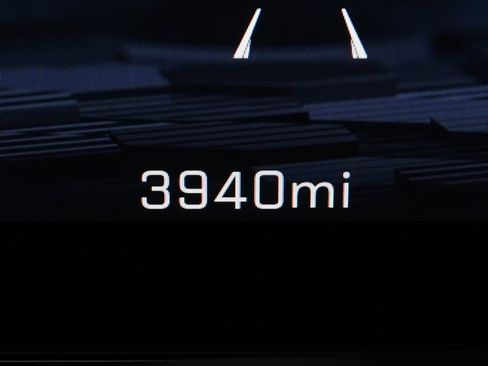 Used 2026 Chevrolet Suburban Z71 w/ Comfort Package image 22