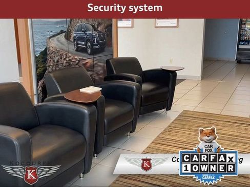 Used 2022 Hyundai Venue SEL image 41