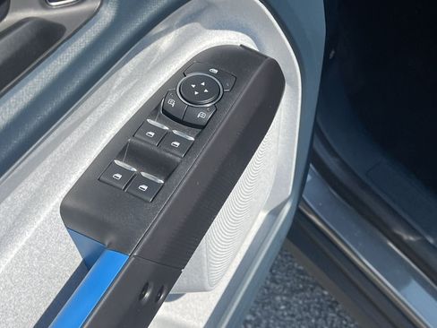 New 2026 Ford Maverick XLT w/ XLT Luxury Package FWD image 15