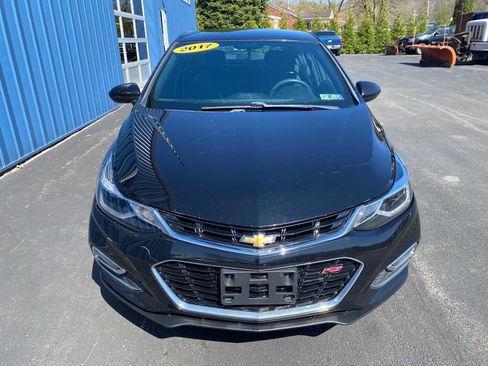 Used 2017 Chevrolet Cruze LT w/ RS Package image 11