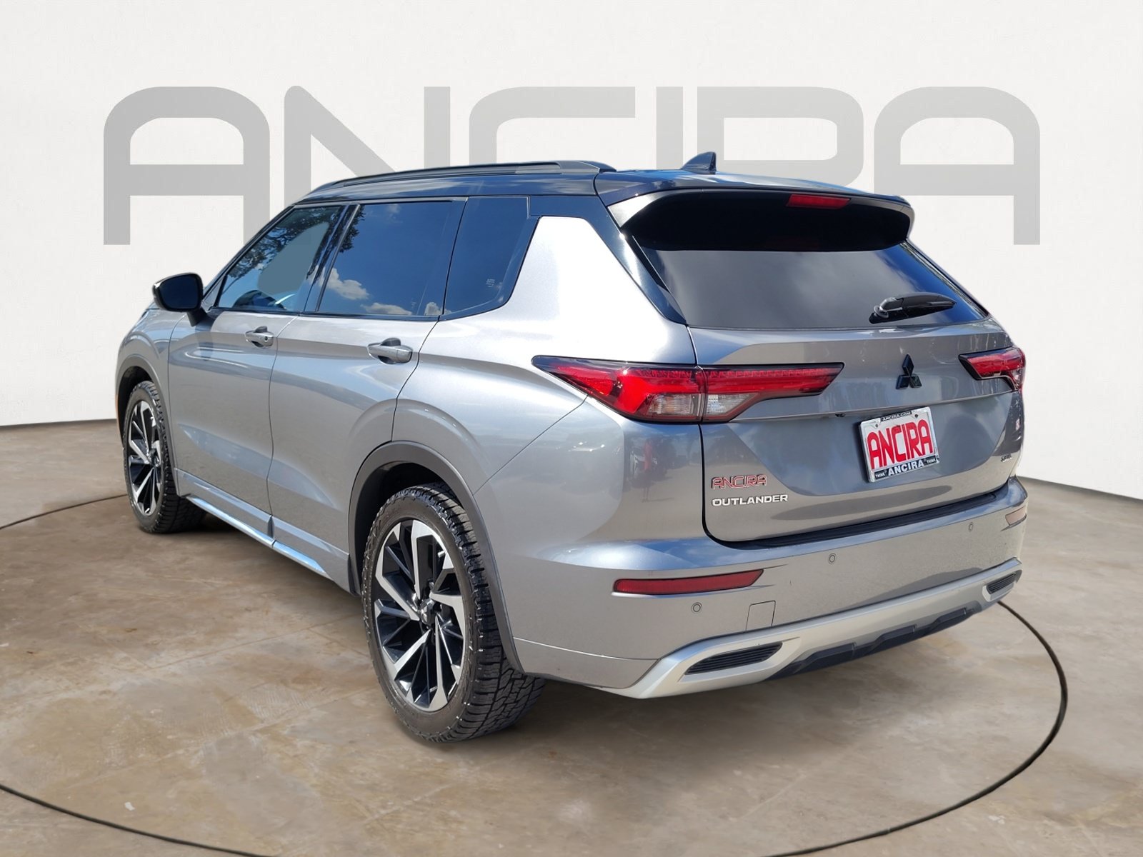 Used 2023 Mitsubishi Outlander SEL FWD image 8