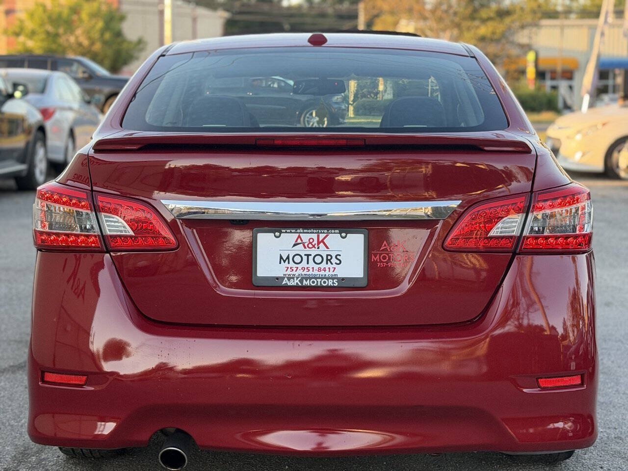 Used 2014 Nissan Sentra SR w/ Premium Package FWD image 7