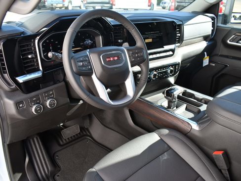 New 2026 GMC Sierra 1500 SLT w/ SLT Premium Plus Package image 19