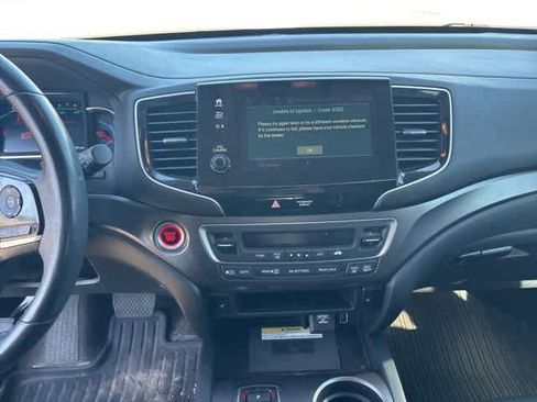 Used 2021 Honda Pilot Special Edition image 17