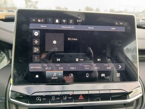New 2026 Jeep Compass Latitude AWD/4WD image 30