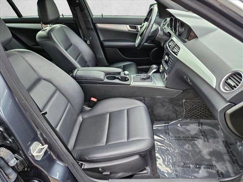 Used 2013 Mercedes-Benz C 250 Luxury image 21