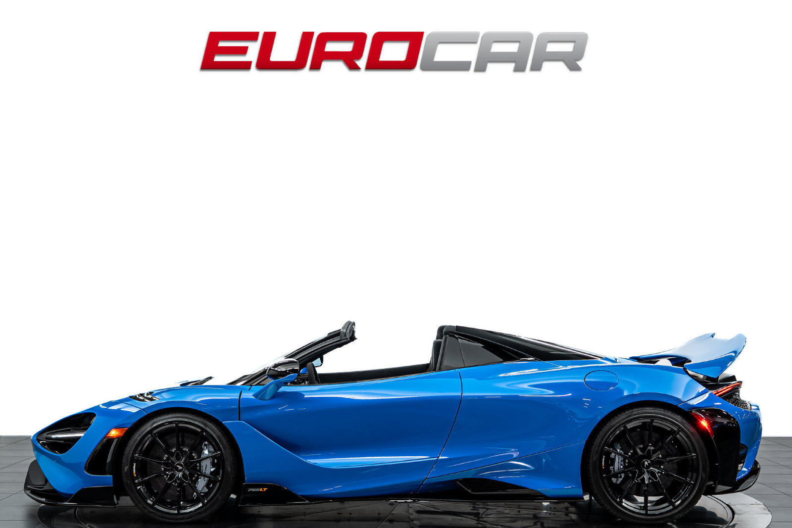 Used 2022 McLaren 765LT RWD image 2