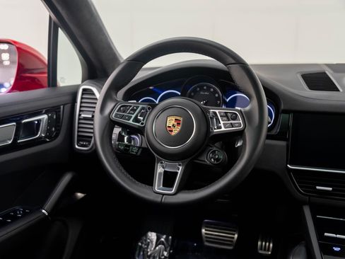 Certified 2023 Porsche Cayenne Turbo image 12