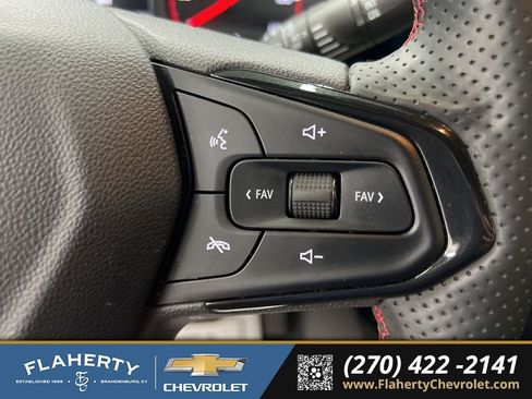 Used 2024 Chevrolet Trax RS image 24
