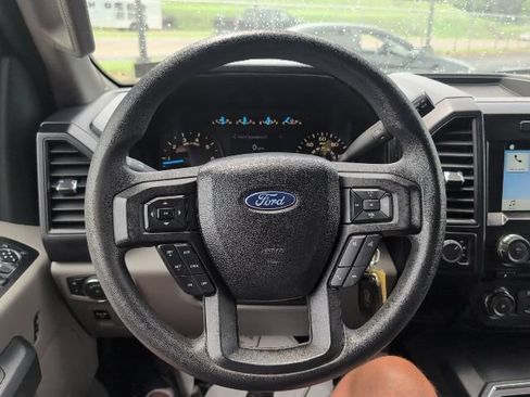 Used 2017 Ford F150 XL w/ Equipment Group 101A Mid AWD/4WD image 18