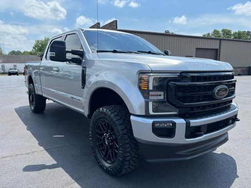 Used 2020 Ford F250 Lariat AWD/4WD image 4