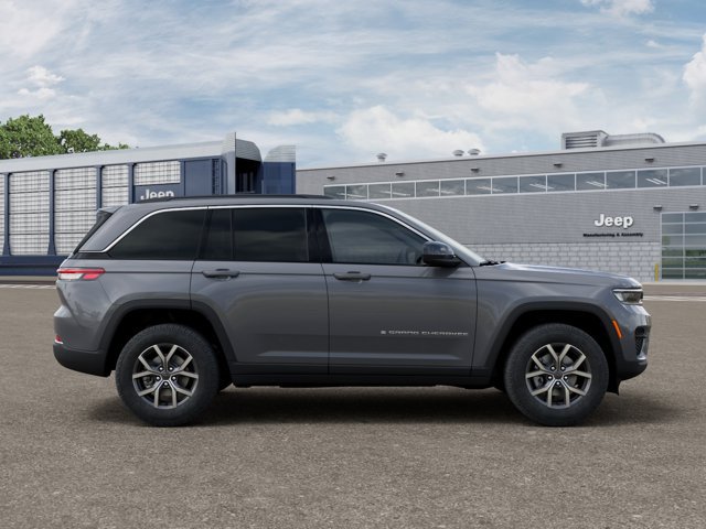 New 2027 Jeep Grand Cherokee Laredo RWD image 21