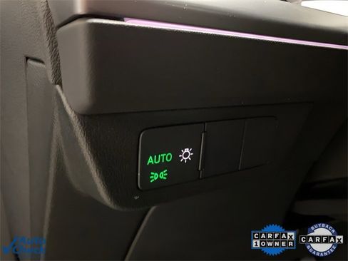 Used 2024 Audi Q4 e-tron Premium Plus image 32