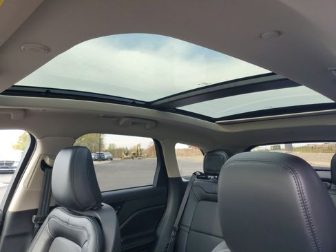 New 2026 Lincoln Corsair Reserve w/ Jet Appearance Package image 11