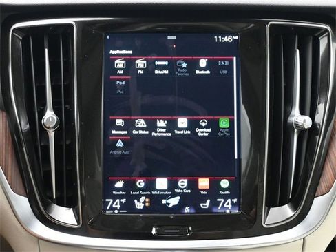 Used 2022 Volvo S60 B5 Momentum w/ Premium Package image 17