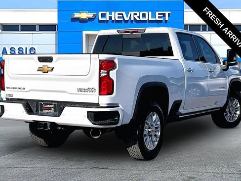 Used 2022 Chevrolet Silverado 2500 High Country AWD/4WD image 20