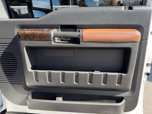 Used 2016 Ford F350 Platinum w/ Platinum Package AWD/4WD image 16