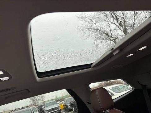 Used 2021 Buick Enclave Avenir image 34