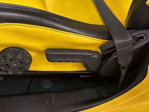 Used 2019 Jeep Wrangler Unlimited Sahara image 15