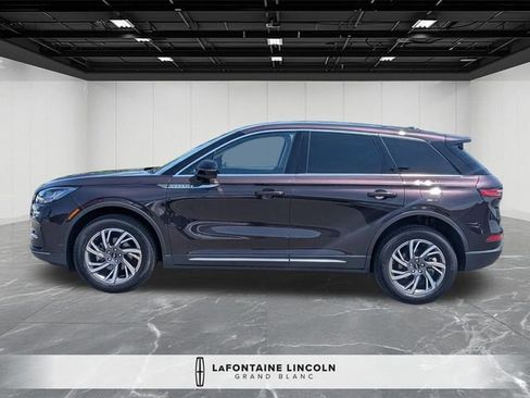 Used 2023 Lincoln Corsair AWD w/ Equipment Group 101A image 2