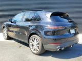 Used 2021 Porsche Cayenne image 3