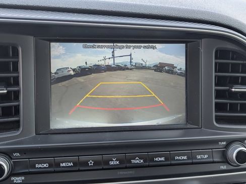 Used 2019 Hyundai Elantra Value Edition FWD image 16