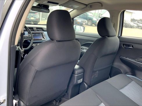 New 2025 Nissan Versa SV image 17