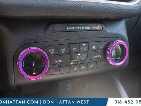 Used 2022 Ford Bronco Sport Outer Banks w/ Tech Package AWD/4WD image 11