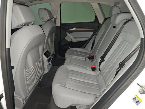 Used 2021 Audi Q5 2.0T Premium w/ Convenience Package AWD/4WD image 7