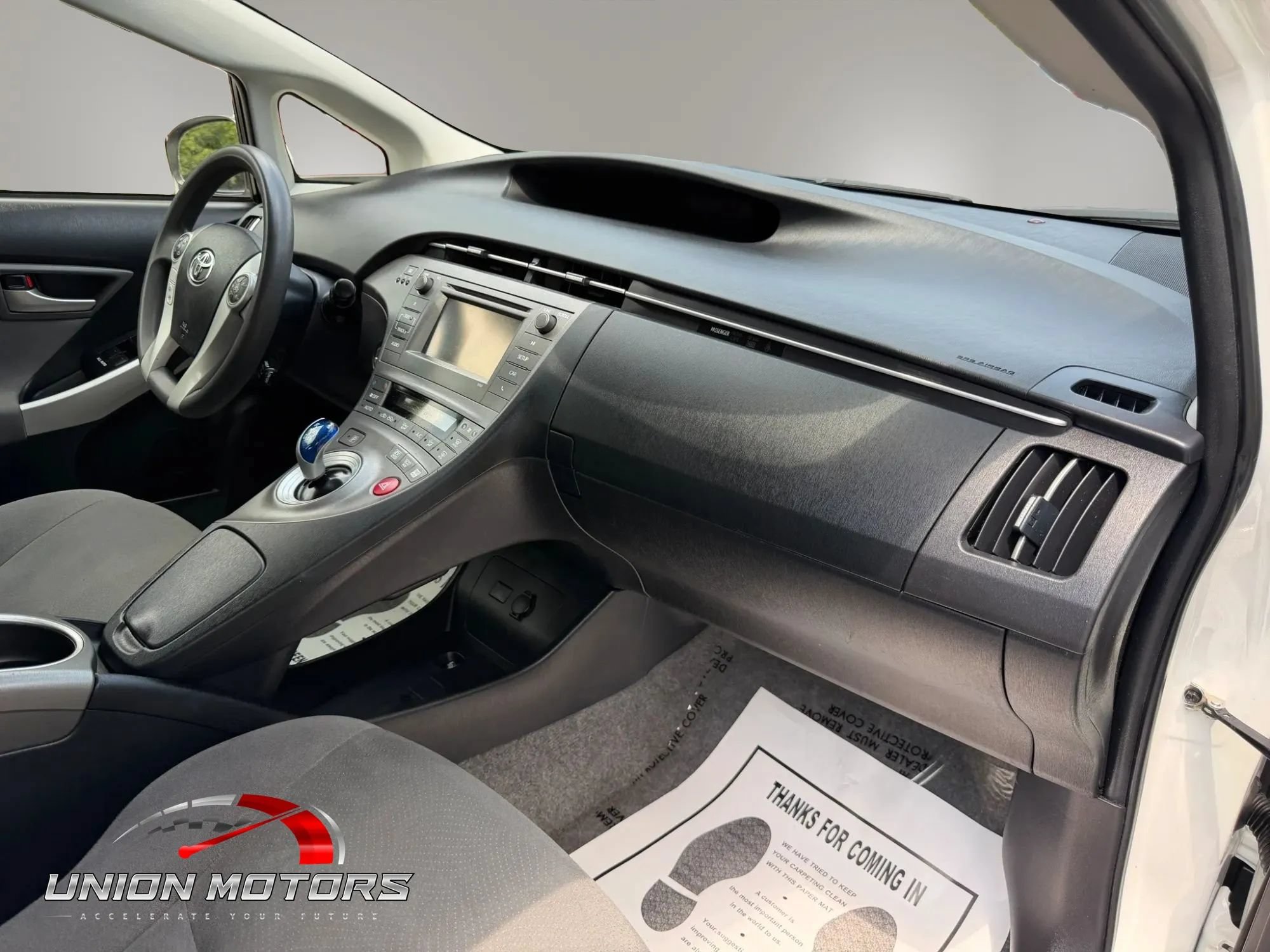 Used 2015 Toyota Prius Two FWD image 16