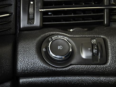 Used 2016 Chevrolet Malibu LTZ FWD image 33