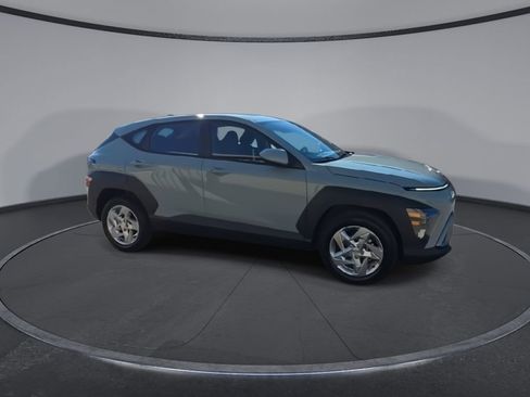 New 2026 Hyundai Kona SE image 9