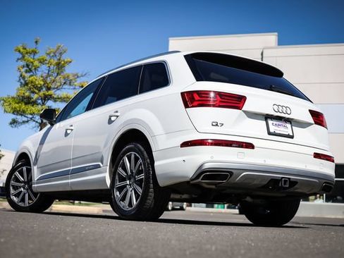 Used 2019 Audi Q7 2.0T Premium Plus w/ Premium Plus Package AWD/4WD image 2